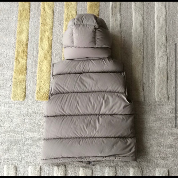 SOLD TNA super puff vest modern taupe - Picture 3 of 5